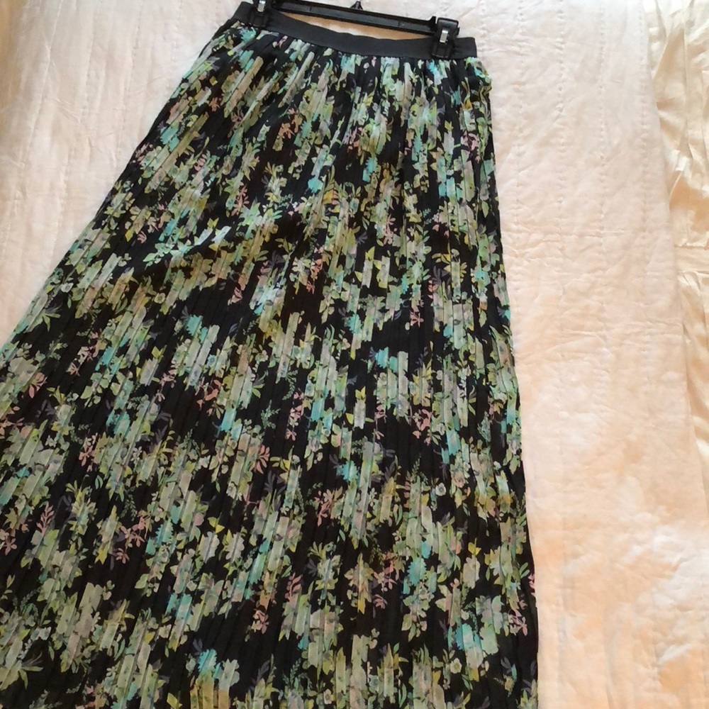 Lauren Conrad pleated floral maxi skirt.